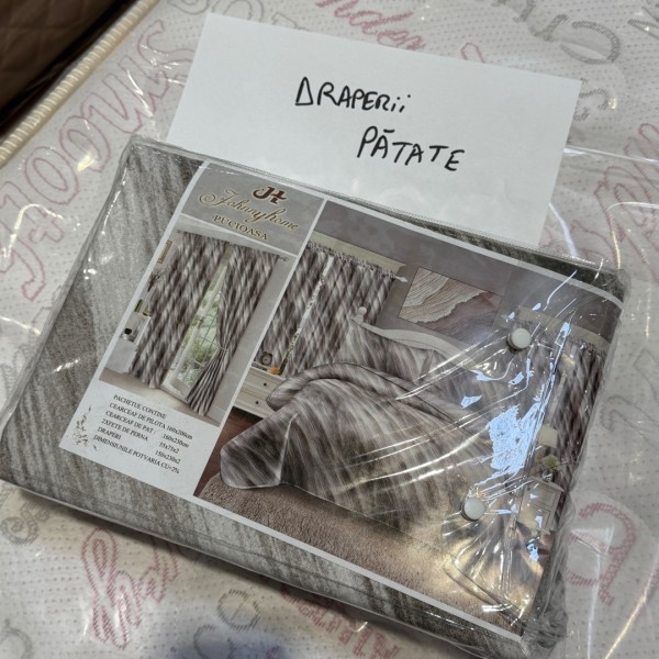 OUTLET-Resigilat - Lenjerie 6 piese finet + 2 draperii [1]