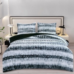 Lenjerie pat dublu, Super Pufoasa COCOLINO Creponata, 4 piese, Gri, Dungi Lenjerie pat dublu, Super Pufoasa COCOLINO Creponata, 4 piese, Gri, Dungi