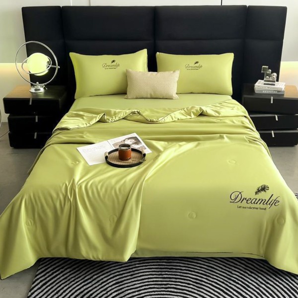 Set Luxury cu PILOTA de VARA (140x200cm, 160x200cm, 180x200cm), Atingere de Gheata, MATASE SATINATA, 4 piese, Verde Lime [1]