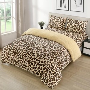 Lenjerie pat dublu cu Elastic, Super Pufoasa COCOLINO cu BLANITA, 4 piese, Bej-Maro, animal print
