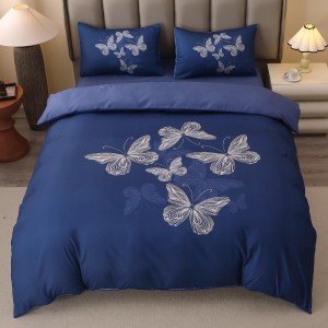 Lenjerie pat dublu, FINET, Imprimeu Digital 5D - Identic cu poza, Cu ELASTIC, 4 piese, Albastru, Fluturi Lenjerie pat dublu, FINET, Imprimeu Digital 5D - Identic cu poza, Cu ELASTIC, 4 piese, Albastru, Fluturi