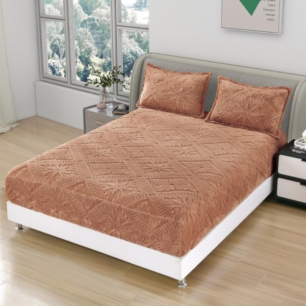 Cearsaf cu elastic COCOLINO, 180x200x25cm, 2 fete de perne - 50x70cm, Model Traditional 3D, Camel [1]