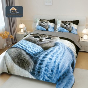 Cuvertura Matlasată, Bumbac Finet, cu Imprimeu 5D, 220x240cm + 2 fete de perna 50x70cm, Gri, Bleu, Pisicuta Cuvertura Matlasată, Bumbac Finet, cu Imprimeu 5D, 220x240cm + 2 fete de perna 50x70cm, Gri, Bleu, Pisicuta
