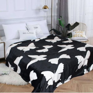 Patura pufoasa cocolino 200x230cm, 240g/mp, Negru, Fluturi Patura pufoasa cocolino 200x230cm, 240g/mp, Negru, Fluturi