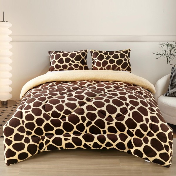  Pilota Cocolino cu blanita 200x230cm si 2 fete de perna 50x70cm, Maro, animal print [1]