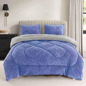  Pilota Cocolino cu blanita 200x230cm si 2 fete de perna 50x70cm, model embosat traditional, Albastru