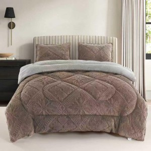  Pilota Cocolino cu blanita 200x230cm si 2 fete de perna 50x70cm, model embosat traditional, Maro