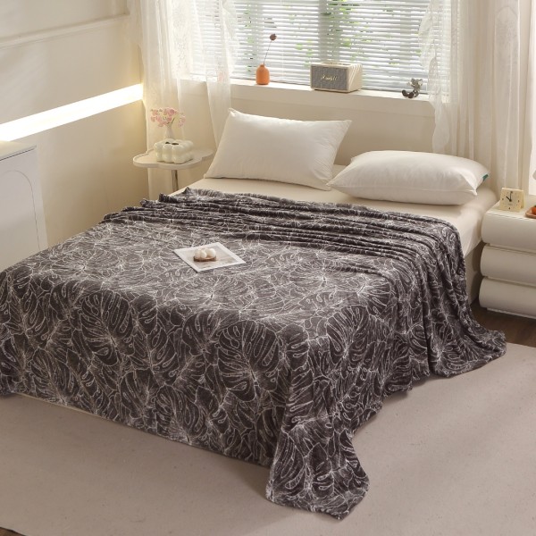Patura Pufoasa CoCoLiNo (Fleece), 200x230cm, 240gr/m, Negru, Frunze - Răsfățul Perfect pentru Serile Racoroase [1]