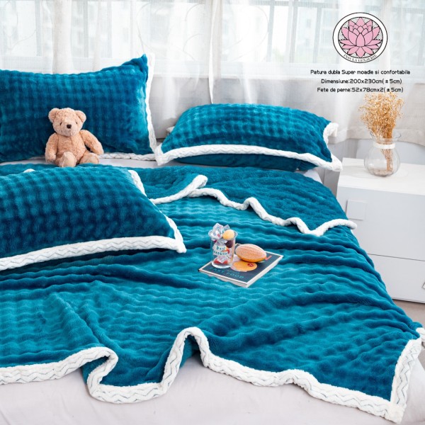 Patura Premium, Blanita Artificiala Fina, 200x230cm + 2 Fete de Perna 52x78cm, Turcuaz [1]