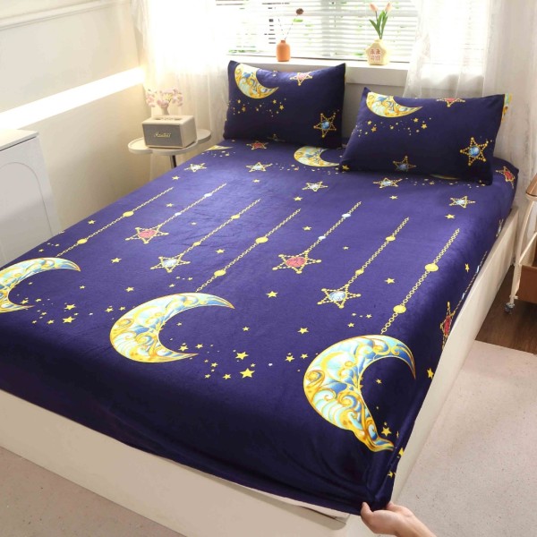 Cearsaf cu Elastic Cocolino 180x200cm si 2 fete de perna 50x70cm, Albastru, stelute si luna [1]