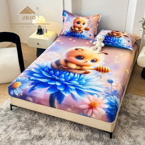 Cearsaf cu elastic, Bumbac FINET, Imprimeu 5D Identic cu Poza, 160x200cm, 2 fete de perne 50x70cm, Jojo Home, Bleu, Bej, Albinuta Cearsaf cu elastic, Bumbac FINET, Imprimeu 5D Identic cu Poza, 160x200cm, 2 fete de perne 50x70cm, Jojo Home, Bleu, Bej, Albinuta