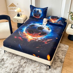 Cearsaf cu elastic, Bumbac FINET, Imprimeu 5D Identic cu Poza, 160x200cm, 2 fete de perne 50x70cm, Jojo Home, Negru, Albastru, Minge de Fotbal Cearsaf cu elastic, Bumbac FINET, Imprimeu 5D Identic cu Poza, 160x200cm, 2 fete de perne 50x70cm, Jojo Home, Negru, Albastru, Minge de Fotbal