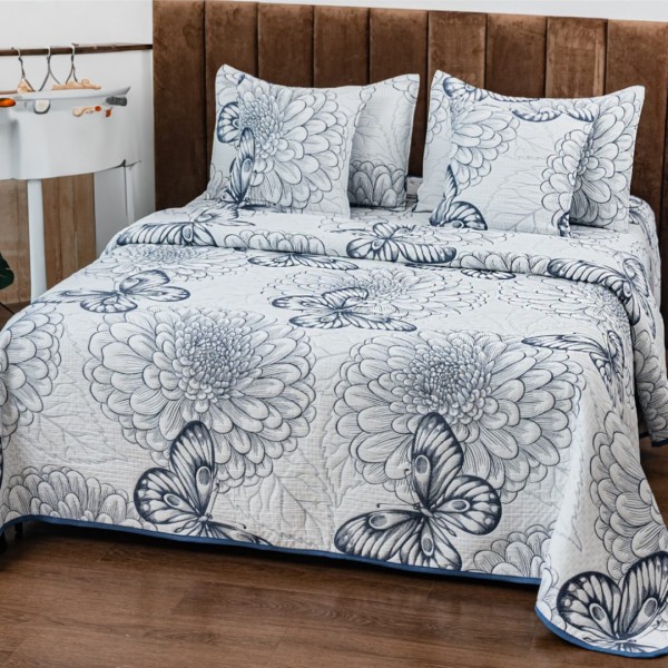 Cuvertura Pat Dublu, Bumbac cu In, Model Brodat Direct în Tesatura, 230x250 cm, 2 fete de perna 52x72cm, 2 fete de perna 46x46cm, Alb, Albastru, Crizanteme, Fluturi [1]