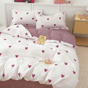 Lenjerie pat 1 PERSOANA, FINET, 4 piese, Crem, Grena, inimioare Lenjerie pat 1 PERSOANA, FINET, 4 piese, Crem, Grena, inimioare