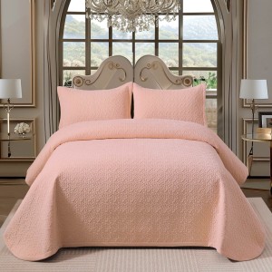 Cuvertura pat dublu, 3 piese, Catifea Luxury Matlasata, 230x240cm, Roz Cuvertura pat dublu, 3 piese, Catifea Luxury Matlasata, 230x240cm, Roz