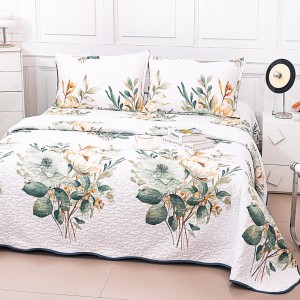 Cuvertura Matlasata din Bumbac Satinat, cu Bordura în Valuri (220x240 cm) + 2 Fete de Perna (52x72 cm), Alb, Verde, Bej, Flori, Frunze