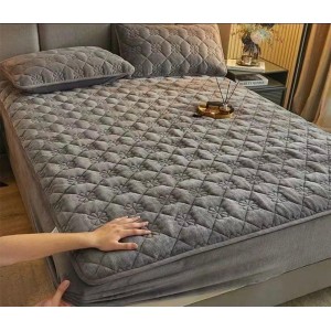 Husã matlasatã tip topper din catifea, 180x200cm + 2 fete de perna 50x70cm,gri inchis  Husã matlasatã tip topper din catifea, 180x200cm + 2 fete de perna 50x70cm,gri inchis