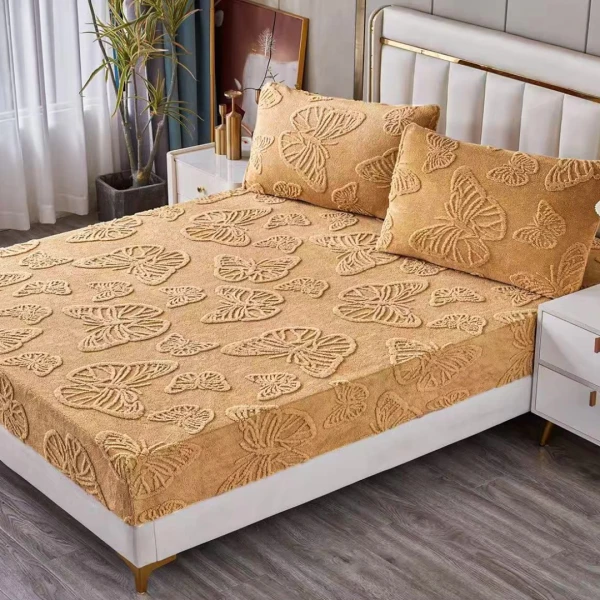 Cearșaf Cocolino 180/200 cm – Elastic 360°,  + 2 Fete Perna, Model Fluturi 3D, Moale și Călduros, Camel [1]