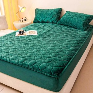 Husã matlasatã tip topper din catifea, 160x200cm + 2 fete de perna 50x70cm, verde