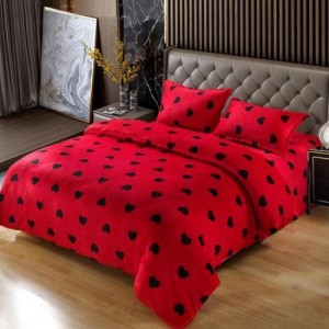Lenjerie pat dublu, Super Pufoasa COCOLINO,cu ELASTIC, 4 piese, Roșu, Inimioare