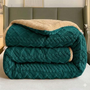 Pilota CoCoLiNo Sherpa tip Tricotaj cu blanita, matlasata, 200x230cm, Verde inchis Pilota CoCoLiNo Sherpa tip Tricotaj cu blanita, matlasata, 200x230cm, Verde inchis