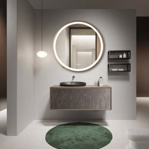 Oglinda LED 80×80 cm cu Rama Aurie, Senzor Miscare Premium – 3 Tipuri de Lumina, Dimabila, Ceas & Temperatura, Dezaburire