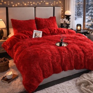 Lenjerie pat super pufoasa COCOLINO Fluffy 4 piese rosie