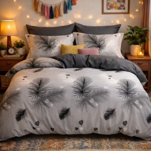 Lenjerie pat dublu, Finet, 6 piese, Gri, Alb, Negru, pene Lenjerie pat dublu, Finet, 6 piese, Gri, Alb, Negru, pene