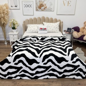 Patura pufoasa cocolino 200x230cm, 240g/mp, Alb, Negru, Zebra