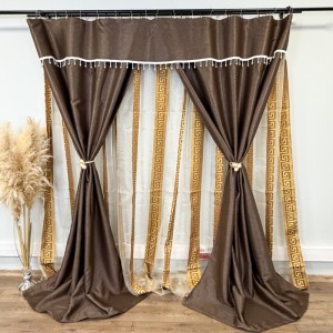 Set 3 metri de 2 bucati de Draperie BlackOut, Pearls, 150cm latime x 270cm înălțime, Maro cu Sclipici + Perdea 400cm latime x 270cm inaltime, din Matase Imprimata, Greek Model Bej