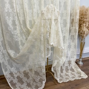 Perdea Crem, Roses, tip In cu Broderie Bej, 400cm latime x 270cm inaltime cu rejansa pt sina Perdea Crem, Roses, tip In cu Broderie Bej, 400cm latime x 270cm inaltime cu rejansa pt sina