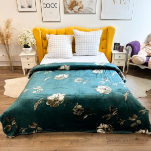 Patura pufoasa cocolino 200x230cm, 240g/mp, Verde, flori Patura pufoasa cocolino 200x230cm, 240g/mp, Verde, flori