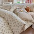 Lenjerie de Pat Premium, Bumbac 100%, cu Broderie si Volanase din Dantela, 4 Piese, Cearsaf cu Elastic, Crem, Bej, Floricele [3]