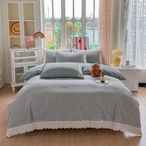 Lenjerie de Pat Premium, Bumbac 100%, cu Broderie si Volanase din Dantela, 4 Piese, Cearsaf cu Elastic, Gri, Floricele Lenjerie de Pat Premium, Bumbac 100%, cu Broderie si Volanase din Dantela, 4 Piese, Cearsaf cu Elastic, Gri, Floricele