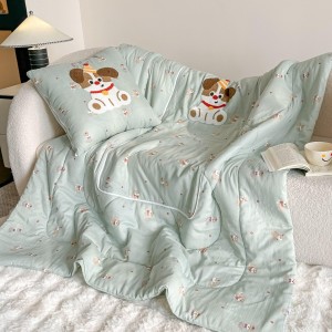 PiloPerna 2 în 1 – Pilotă Transformabilă în Pernă pentru Copii, 100x145cm, 100% Bumbac, Dog's B'Day PiloPerna 2 în 1 – Pilotă Transformabilă în Pernă pentru Copii, 100x145cm, 100% Bumbac, Dog's B'Day