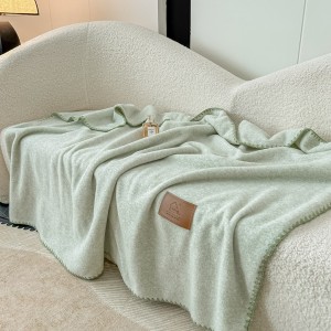 Patura Premium Tip Casmir cu Capsa 100x140 cm - Menta