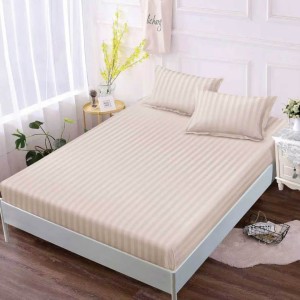 Cearsaf cu Elastic 180x200 cm Damasc Finetat, si 2 Fete de Perna 50x70 cm, Bej