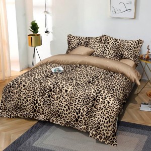 Lenjerie pat dublu cu ELASTIC, Finet, 6 piese, Maro, animal print Lenjerie pat dublu cu ELASTIC, Finet, 6 piese, Maro, animal print