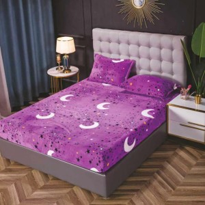 Cearsaf / Husa cu Elastic Cocolino 180x200cm si 2 fete de perna 50x70cm, Mov, luna si stele