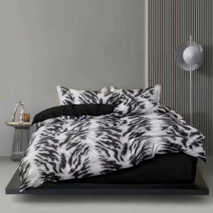 Lenjerie pat dublu, bumbac satinat, 4 piese, Alb, Negru, animal print