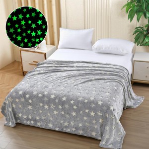   Pătură Cocolino Pufoasa, Premium, cu Model Fluorescent, 200x230 cm – Confort și Eleganță de la Johny Home Pucioasa, Gri, Stelute