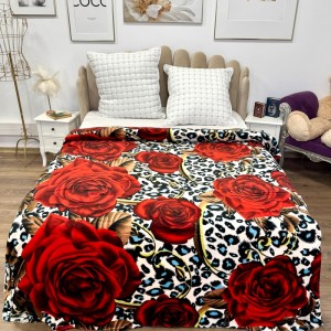 Patura pufoasa cocolino 200x230cm, 240g/mp, Alb, Negru, animal print, trandafiri