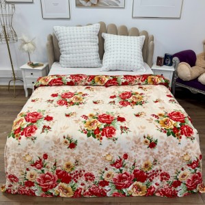 Patura pufoasa cocolino 200x230cm, 240g/mp, Crem, Rosu, flori