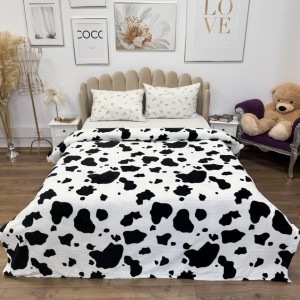 Pătură Super Soft Cocolino, 200x230 cm – Răsfăț absolut în zilele reci, Alb, Negru, pete