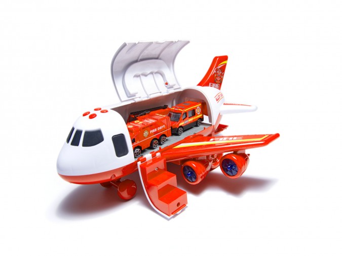 Aeronava de transport + 3 mașini de pompieri