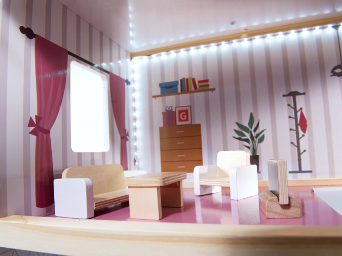 Casuta de papusi din lemn cu mobilier inclus si iluminat cu LED, 62 x 27 x 78 cm