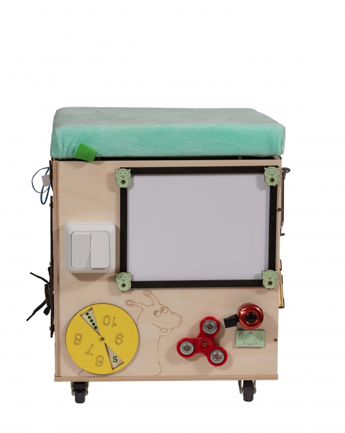 Scaun cu roti tip Montessori, 31x31x40.5 cm