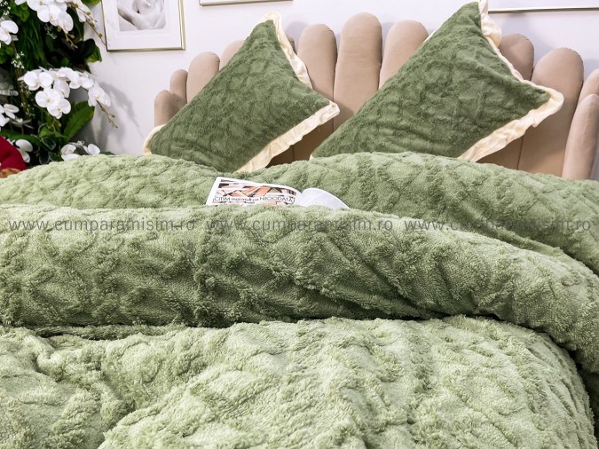 Lenjerie pentru pat dublu pufoasa CoCoLiNo cu VoLaNaSe, tip tricotaj, 4 piese, Verde