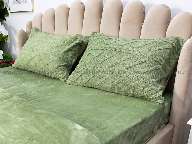 Lenjerie pentru pat dublu, pufoasa CoCoLiNo, tip tricotaj, cu blanita, 4 piese, Verde